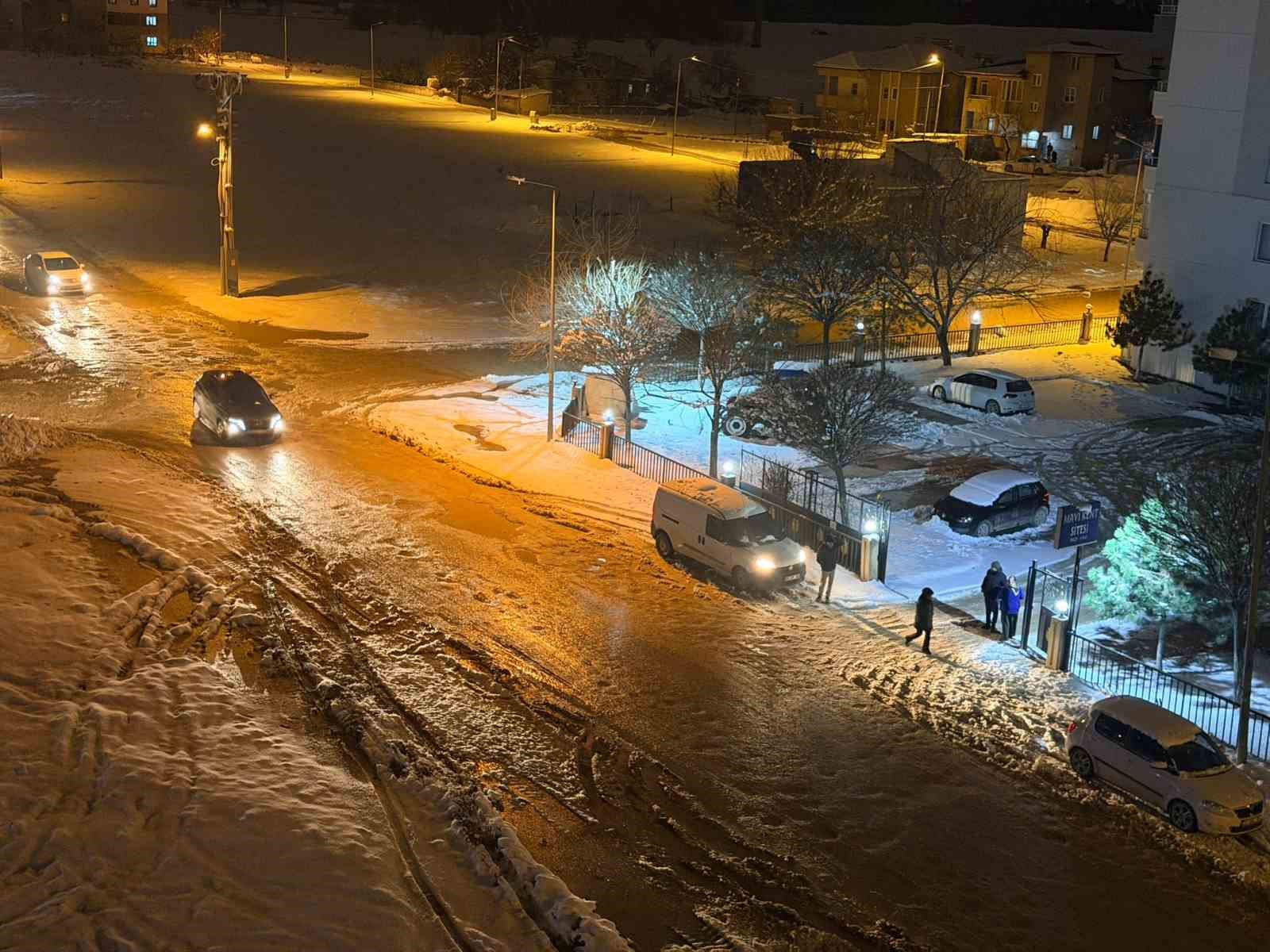 Elbistan’da 4.7 büyüklükte deprem
