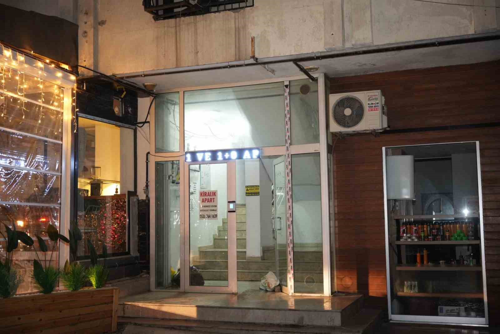 Elektrik panosundan çıkan yangın paniğe neden oldu
