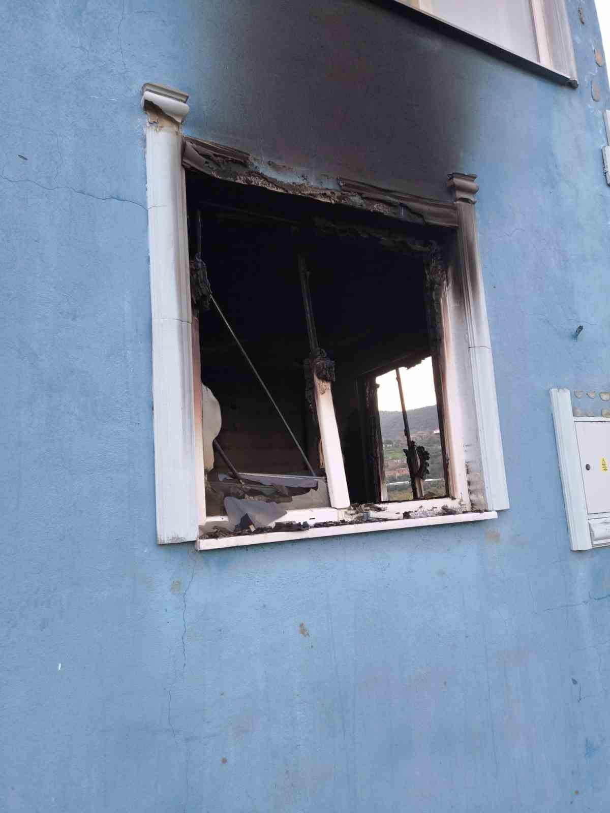 Elektrikli battaniyeden çıkan yangında hayatını kaybetti
