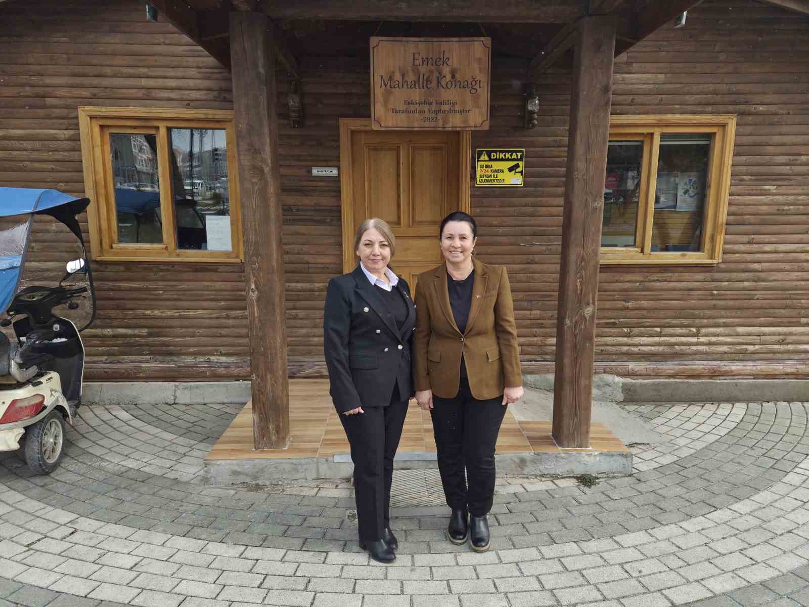 Emek Mahallesi’nde bağımlılıkla mücadele sürüyor
Emek Mahallesi’nde bağımlılıkla mücadele sürüyor