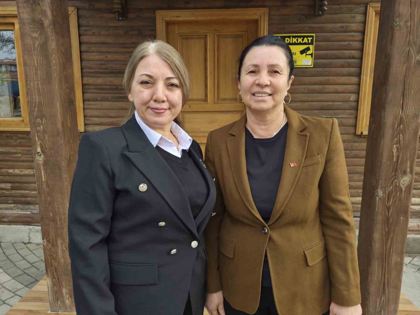 Emek Mahallesi’nde bağımlılıkla mücadele sürüyor
Emek Mahallesi’nde bağımlılıkla mücadele sürüyor