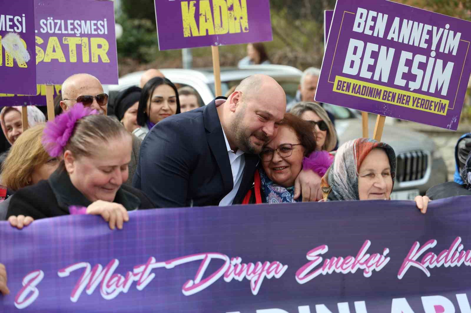 Emekçi Kadınlar Günü etkinlikleri, farkındalık yürüyüşü ile başladı
