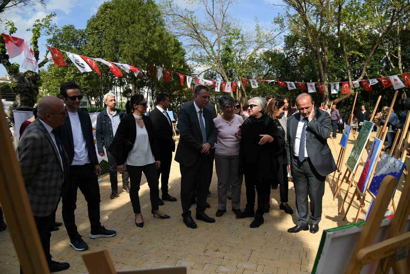 Emekli Kafe’de duygu dolu sergi
