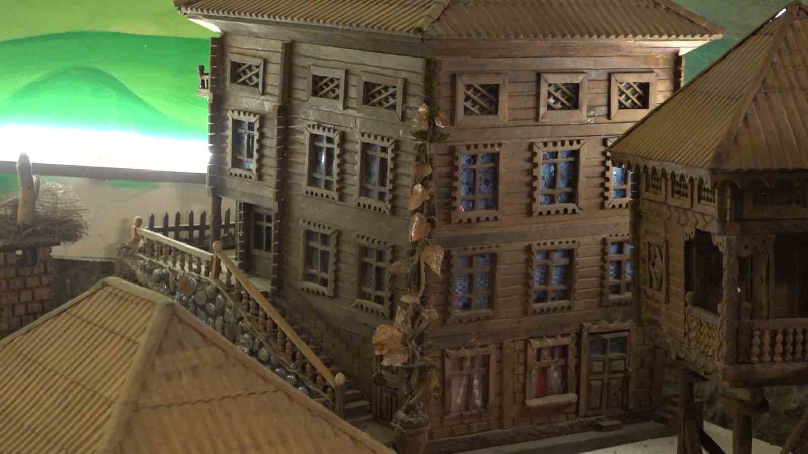 Emekli olduktan sonra yaptığı ahşap maket evler beğeni topluyor
Emekli olduktan sonra yaptığı ahşap maket evler beğeni topluyor