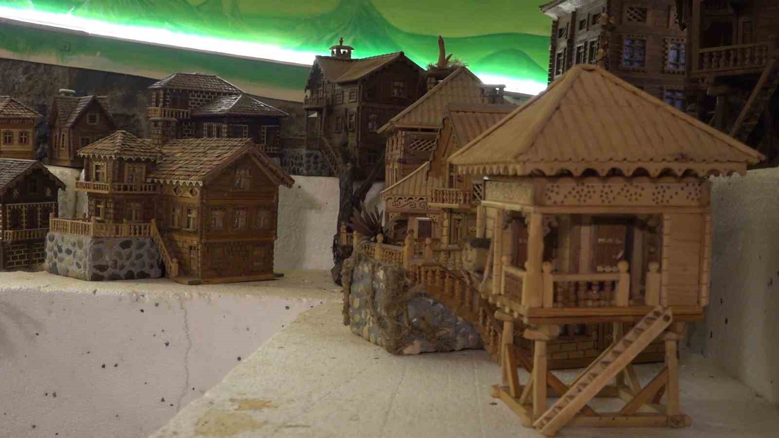 Emekli olduktan sonra yaptığı ahşap maket evler beğeni topluyor
Emekli olduktan sonra yaptığı ahşap maket evler beğeni topluyor