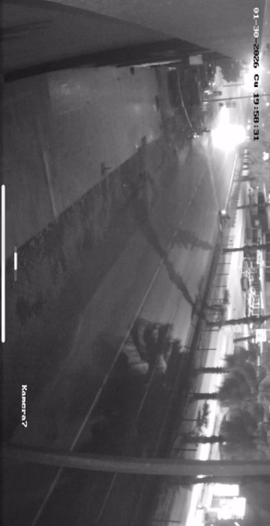 Emekli polis memuru kazada hayatını kaybetti: O anlar kamerada
