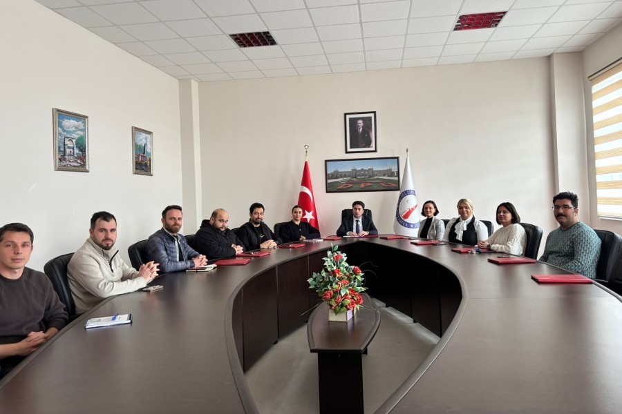 Emet MYO’da bahar dönemi akademik kurul toplantısı yapıldı
