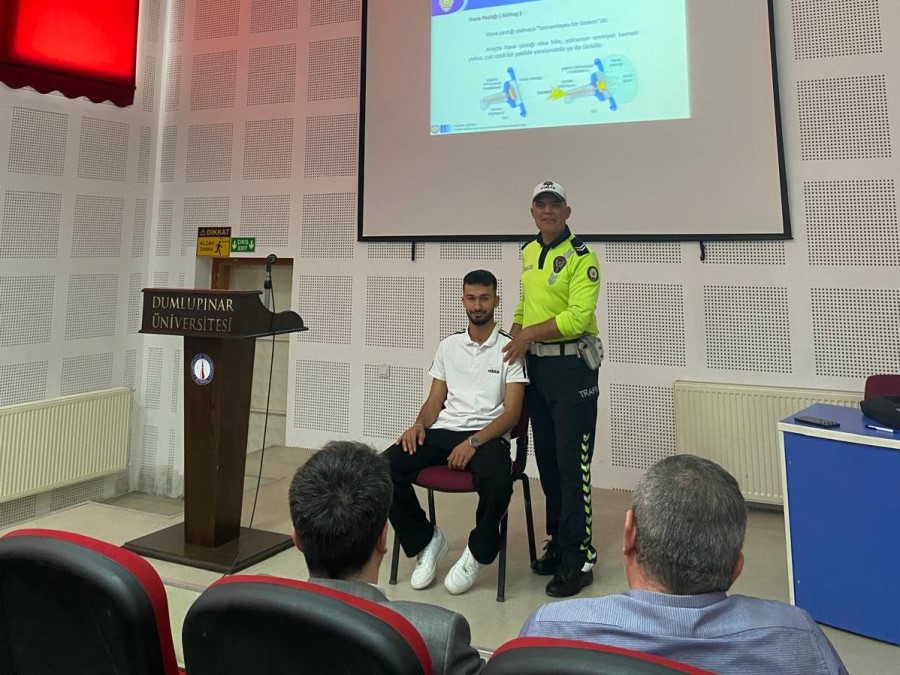 Emet MYO’da genel trafik kuralları konferansı
