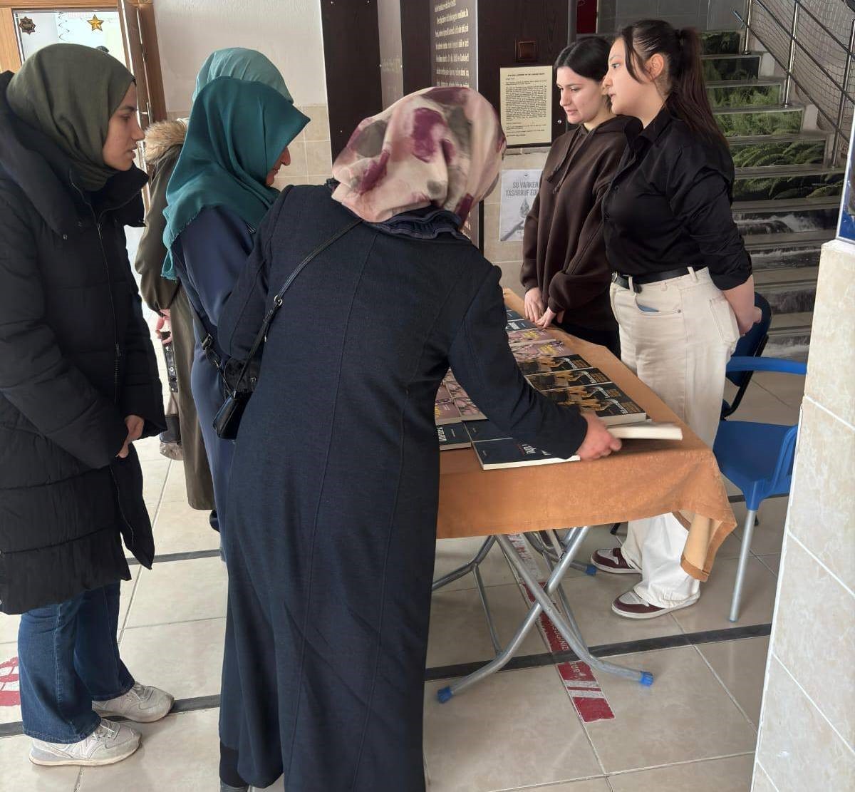 Emet’te "Bir Varoluş Meselesi Olarak Kadın Olmak" başlıklı konferans
