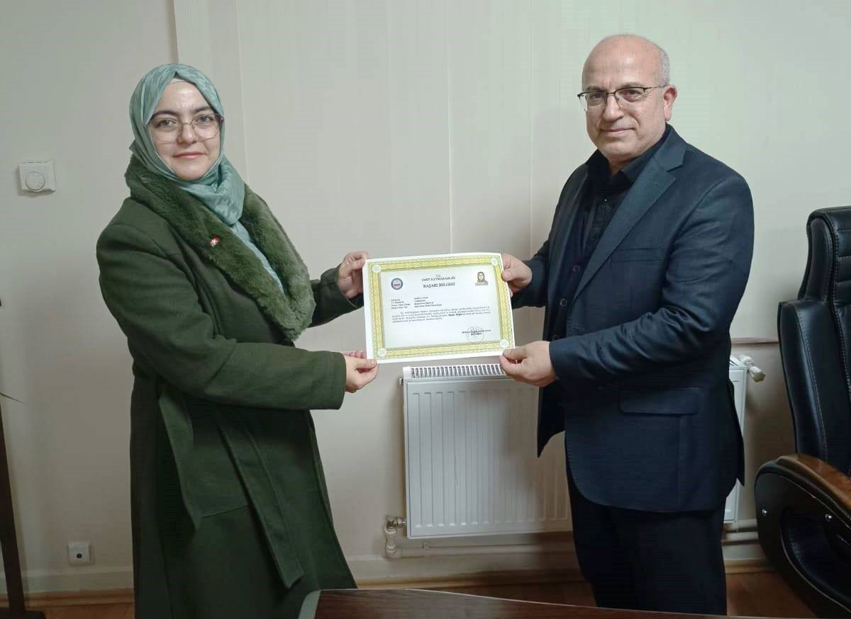 Emet’te Kur’an kursu öğreticilerine başarı belgesi verildi
