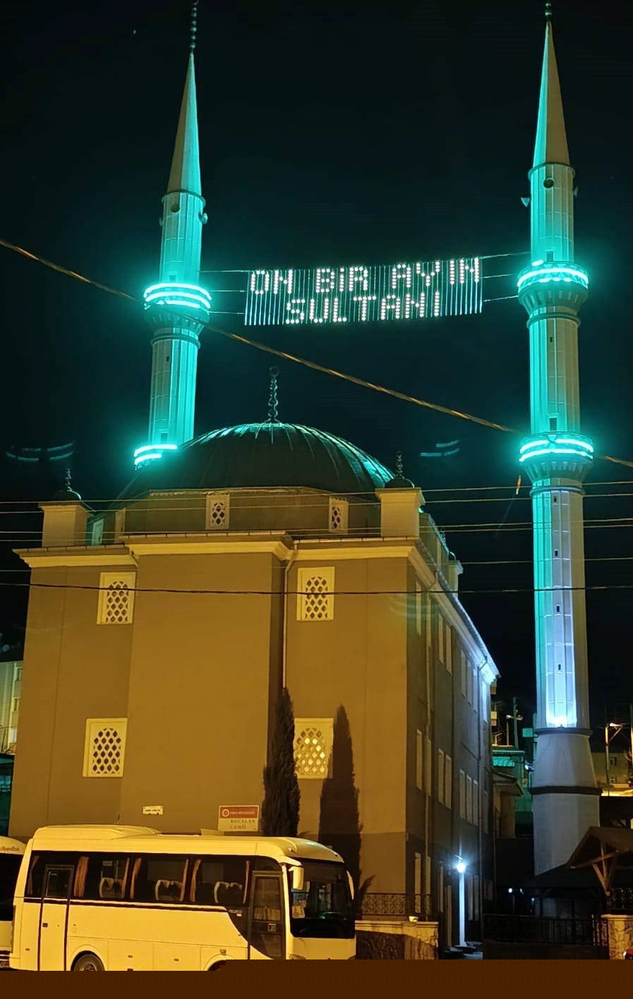 Emet’te Ramazan coşkusu mahya ile taçlandı
