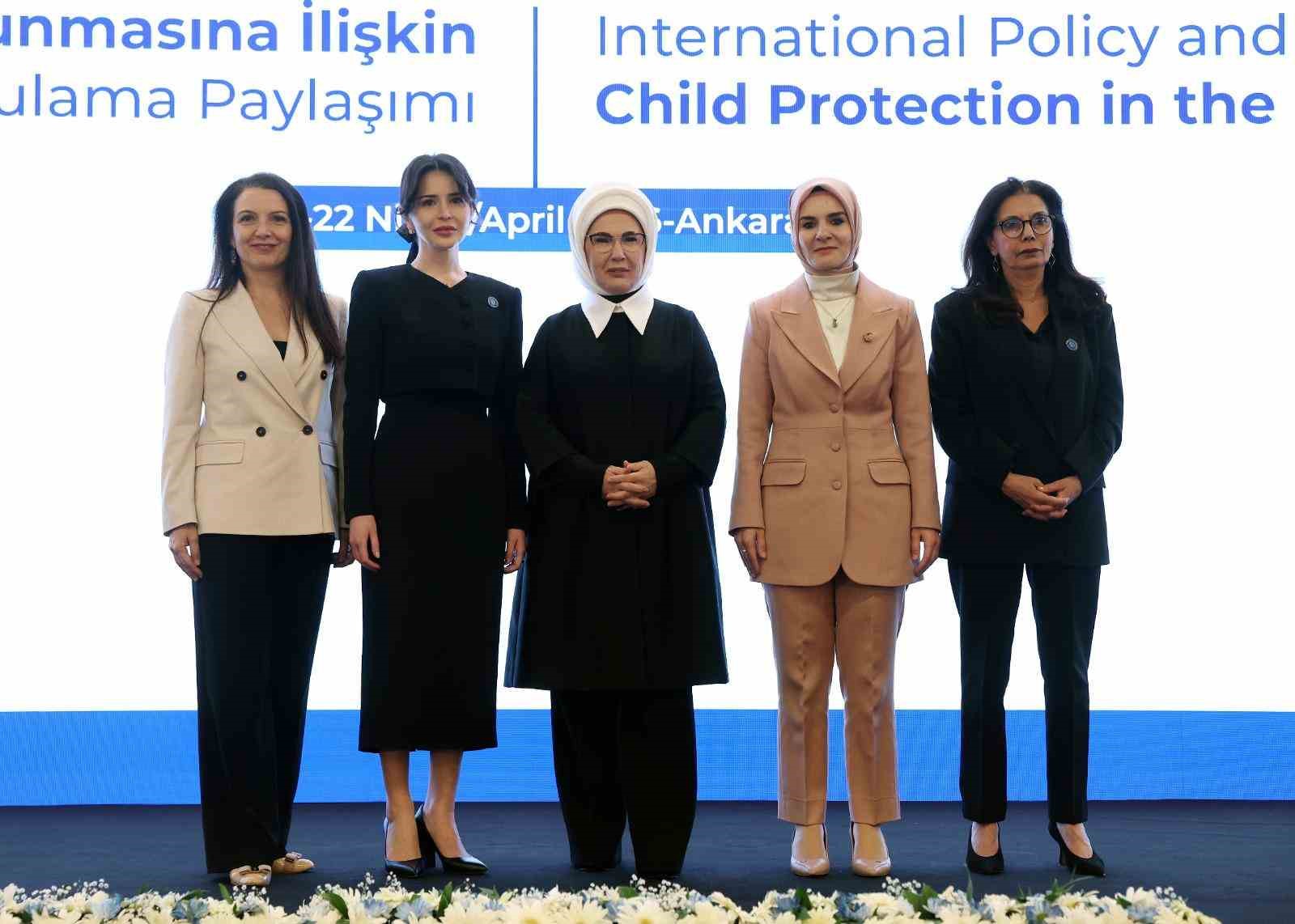 Emine Erdoğan: "Özellikle teknoloji şirketlerinin hesap verebilir olmaları ve çocuk dostu tasarım yapmaları bir zorunluluktur"
