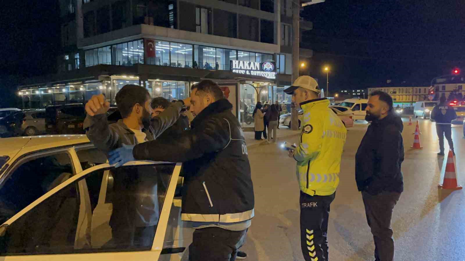 Emniyet Konuralp’de huzur uygulaması yaptı
