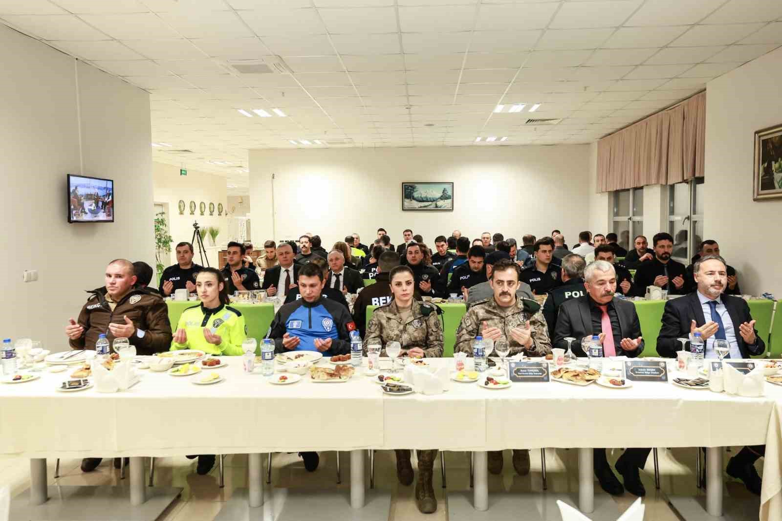 Emniyet teşkilatı iftarda buluştu: "Samsun’un huzuru için 7/24 görev başındayız"
