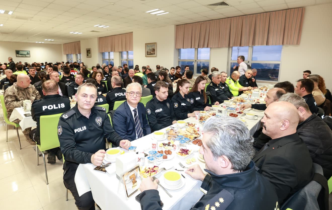 Emniyet teşkilatı iftarda buluştu: "Samsun’un huzuru için 7/24 görev başındayız"
