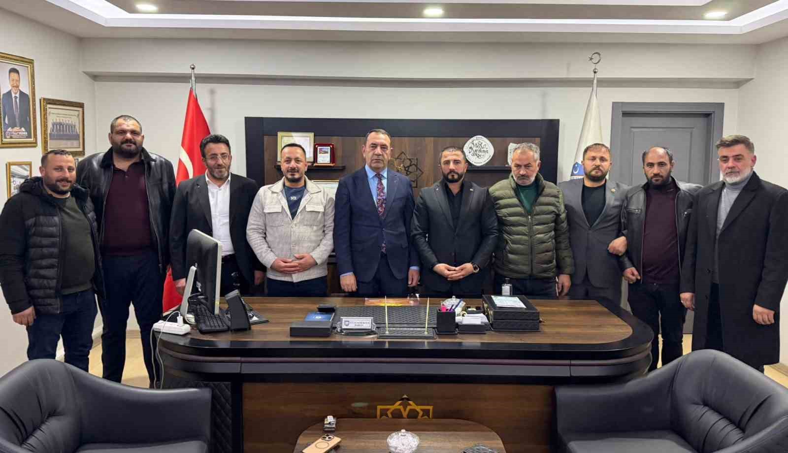 Emre Akdoğan’dan net mesaj: Yücel Karakaya’ya güçlü destek
Emre Akdoğan’dan net mesaj: Yücel Karakaya’ya güçlü destek