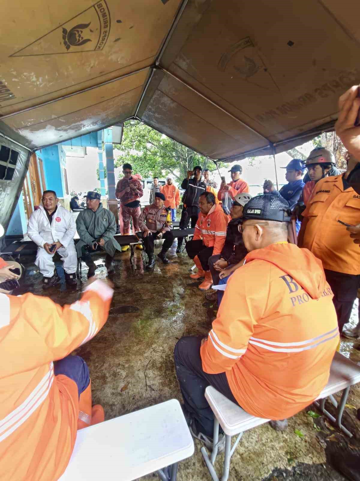 Endonezya’da heyelan: 7 ölü, 82 kayıp
