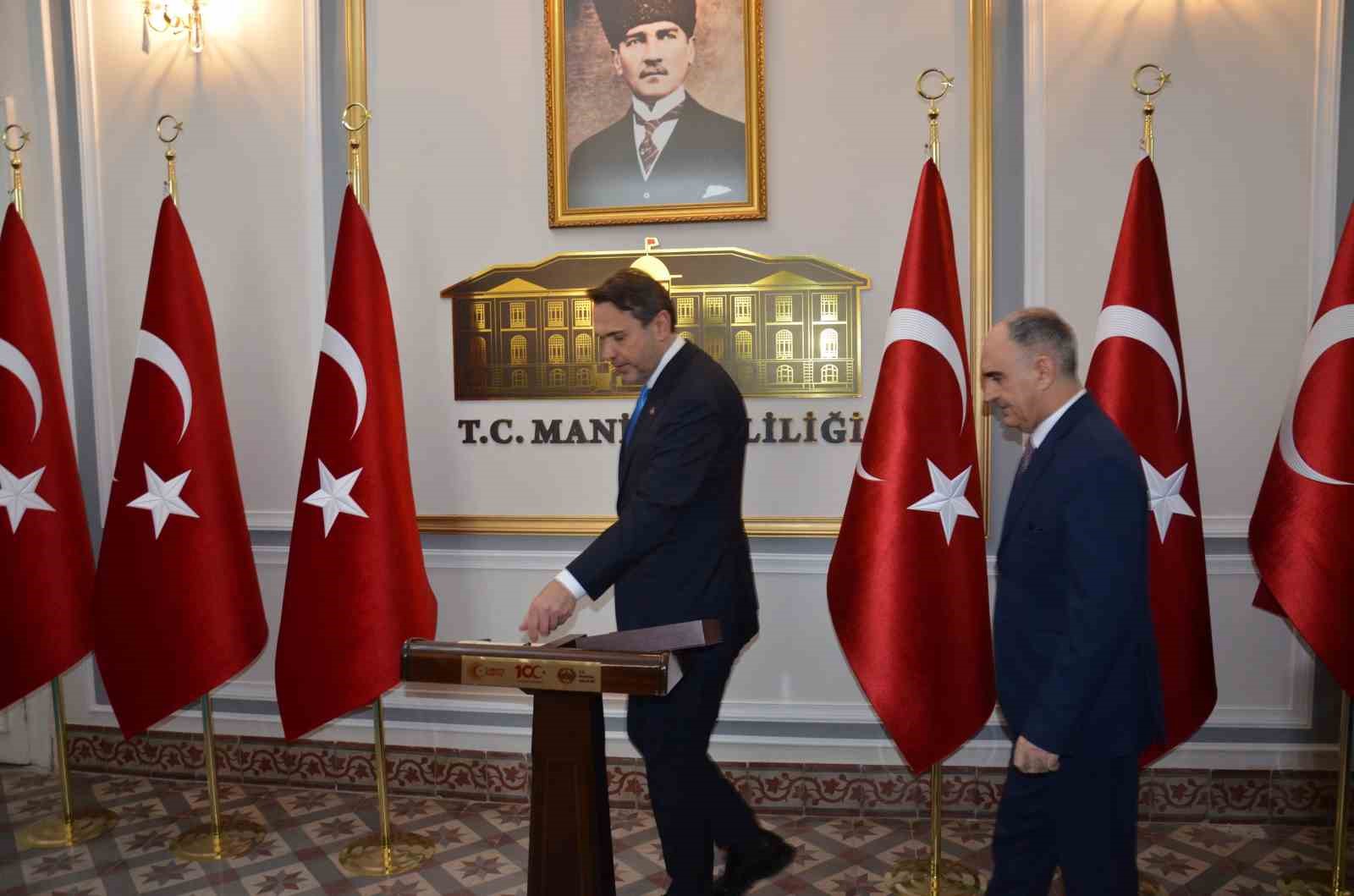 Enerji ve Tabii Kaynaklar Bakanı Bayraktar Manisa’da
