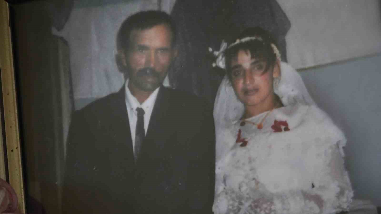 Engelleri aşıp okuma yazma kursuna katıldılar: 30 yıllık çiftten ders alınacak aşk hikayesi
