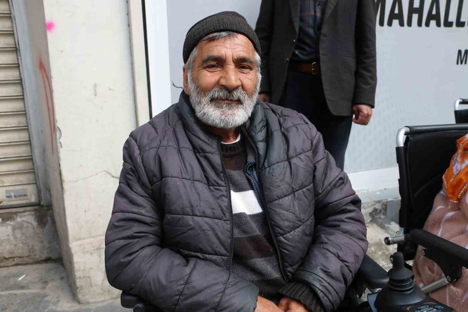 Engelli 10 kişi, akülü sandalye ile bayrama rahat girecek
