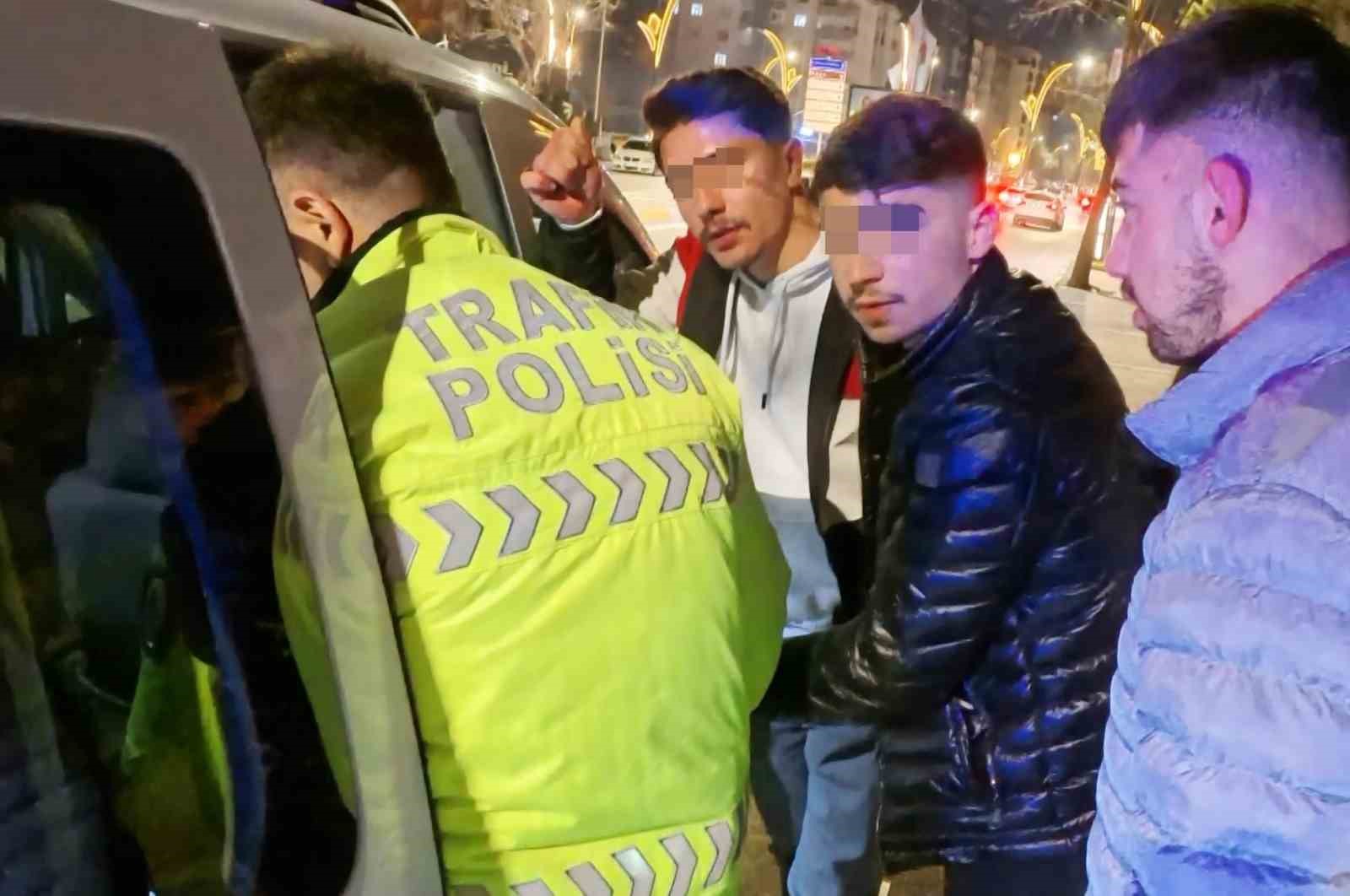 Engelli aracıyla yakalanan gençlere ceza
