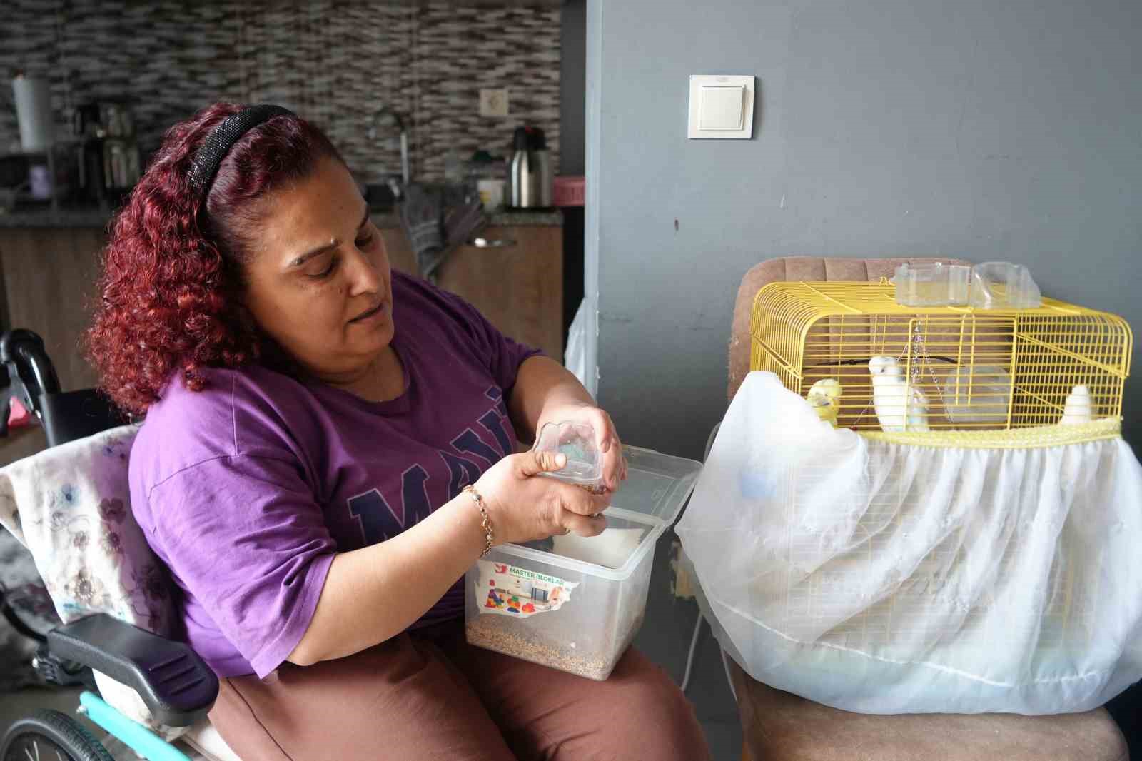 "Engellisiniz" diyenleri evlenerek, "yapamazsınız" diyenleri zeybek oynayarak susturdular
