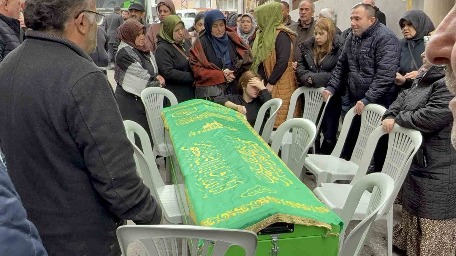 Eniştesi tarafından öldürülen kadın için ailesi gözyaşı döktü
