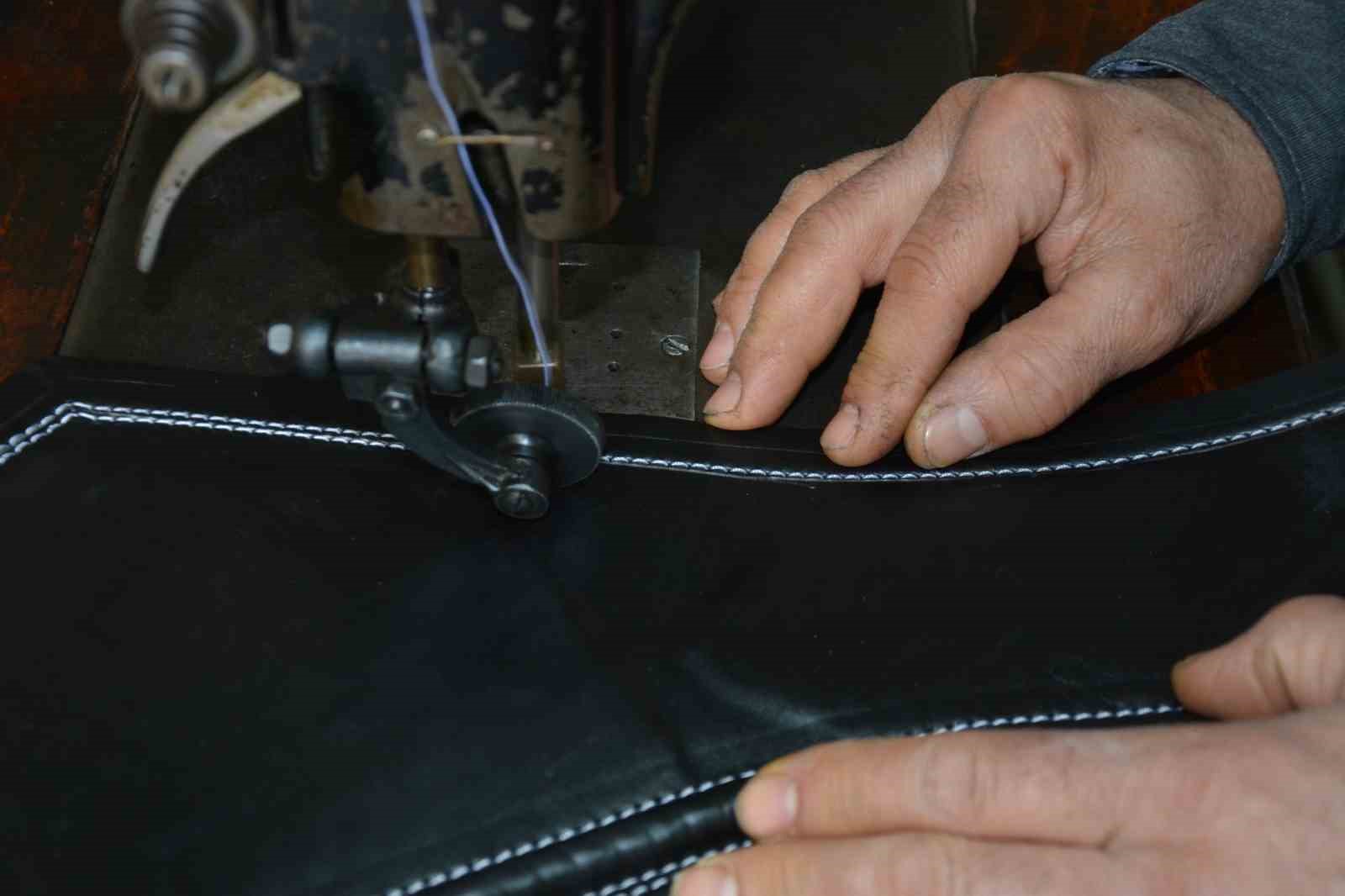 Er meydanının gizli kahramanı zamana direniyor
