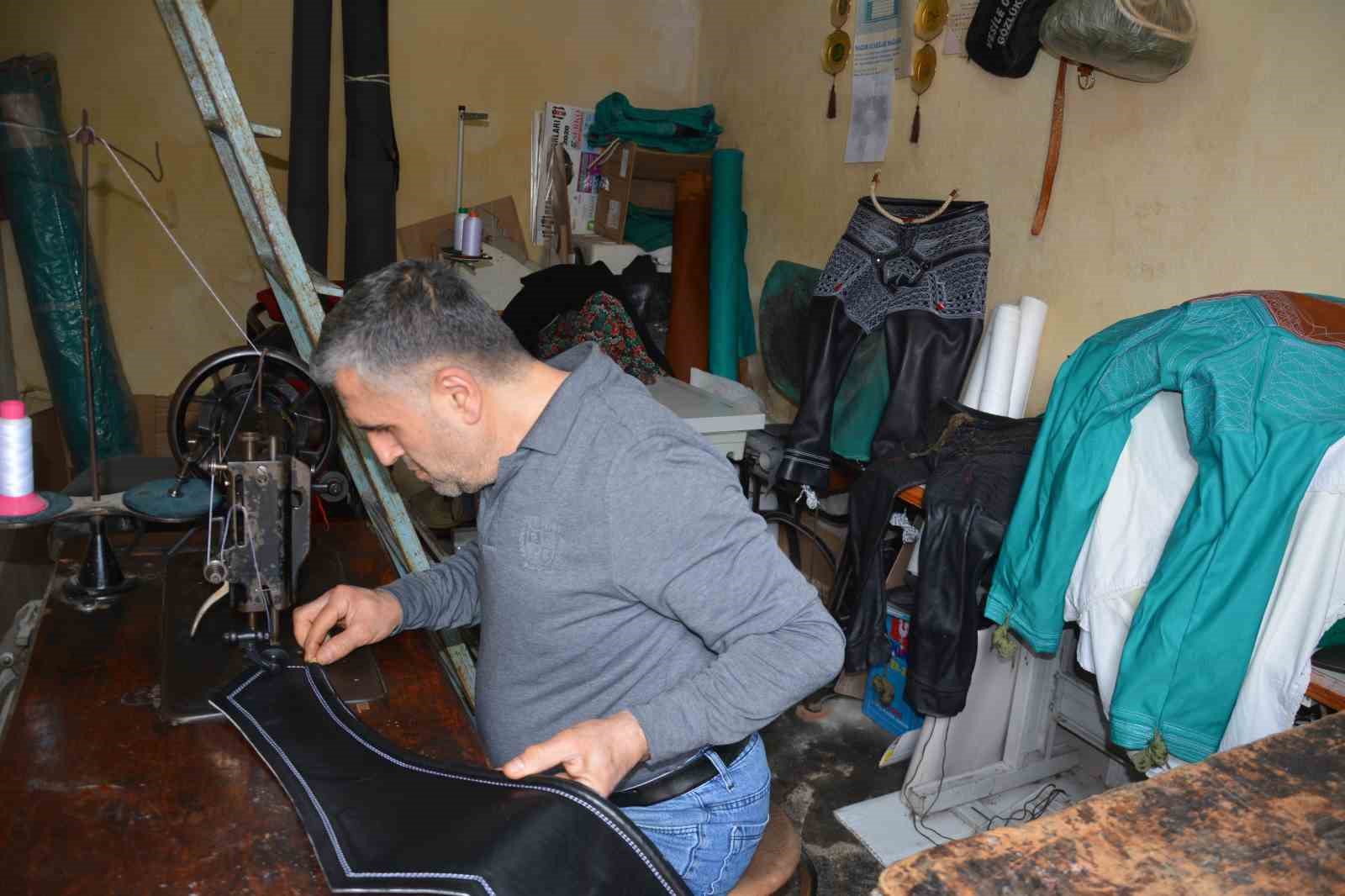 Er meydanının gizli kahramanı zamana direniyor
