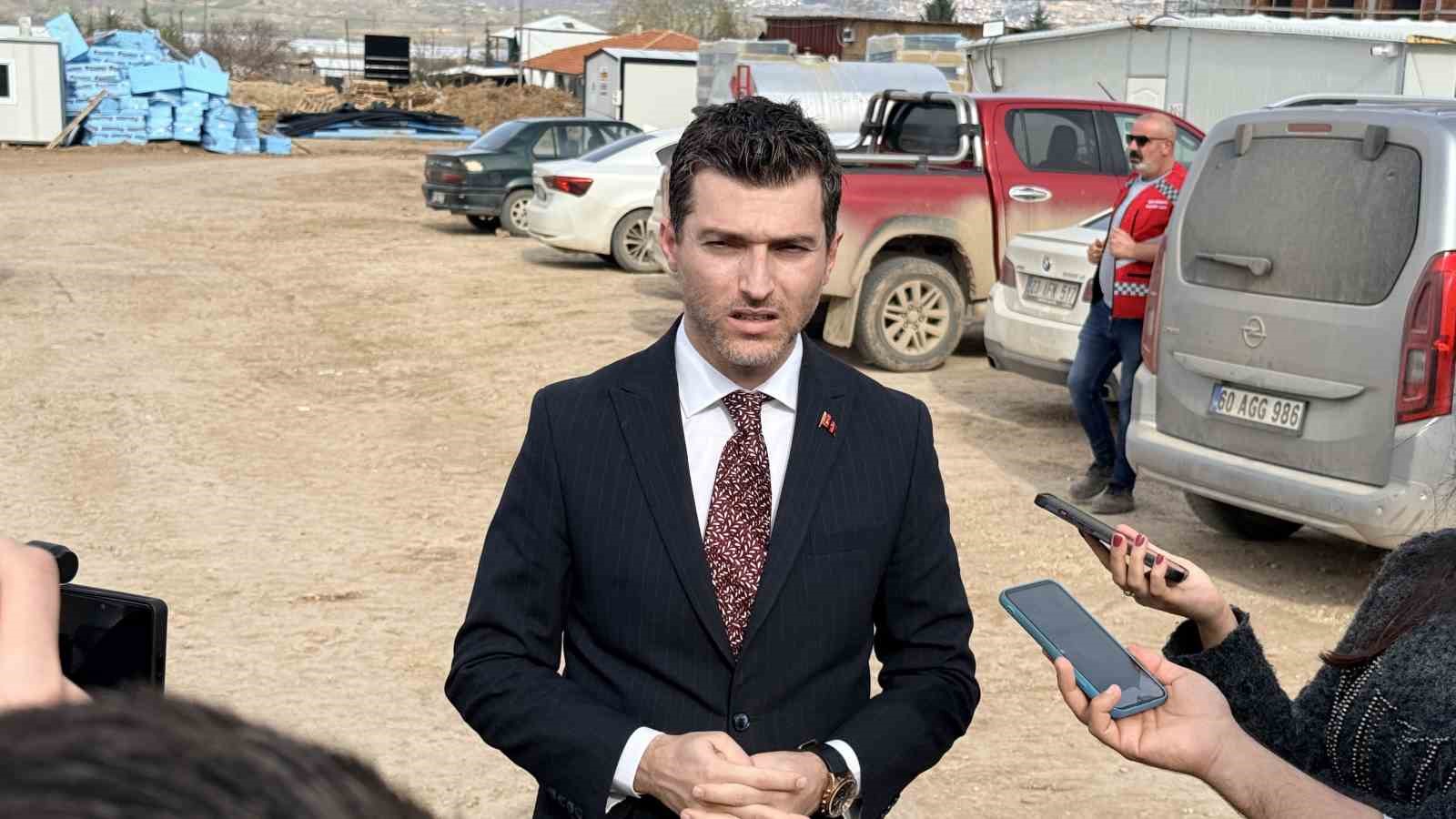 Erbaa’ya 2 milyarlık dev yatırım
Erbaa’ya 2 milyarlık dev yatırım