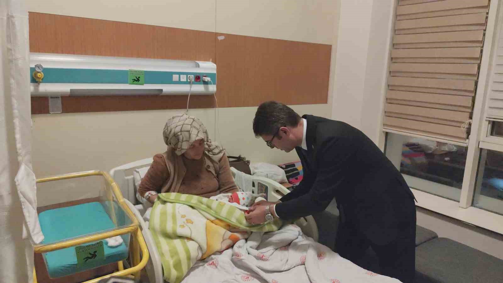 Erciş’te 2026’nın ilk bebeği Mert Buğra oldu
