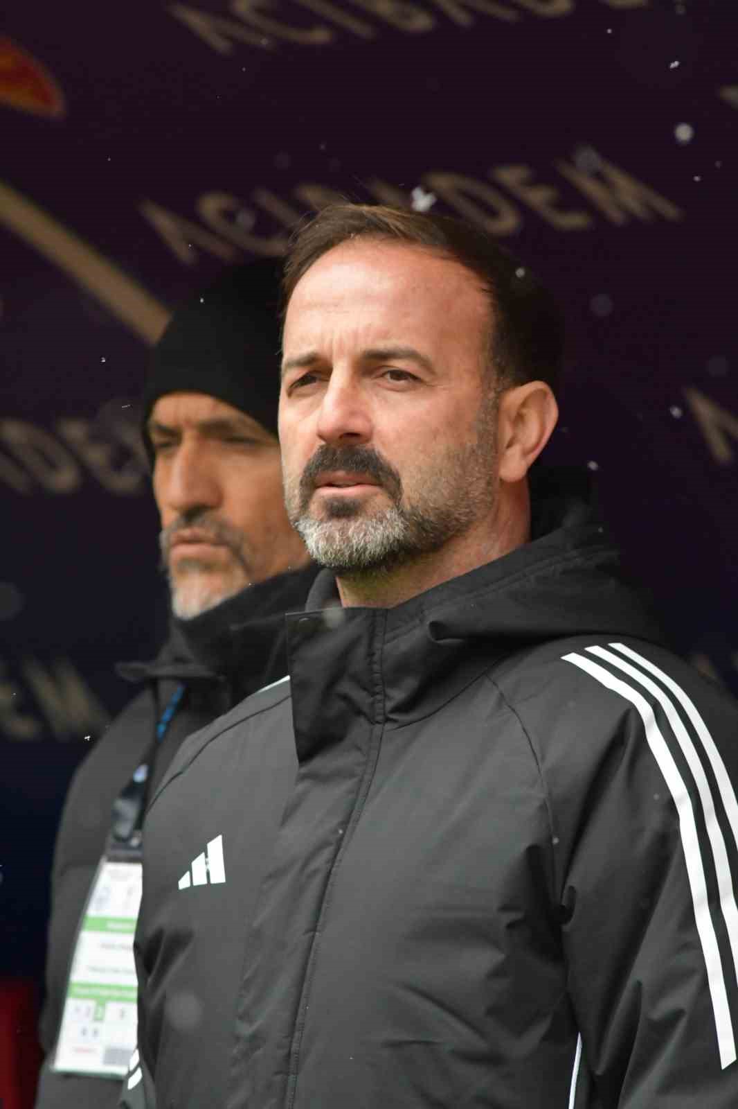 Erciyes 38 FK Teknik Direktör Adem Çak: "Seri yakaladığımız an neler yapabileceğimizi biliyoruz"
