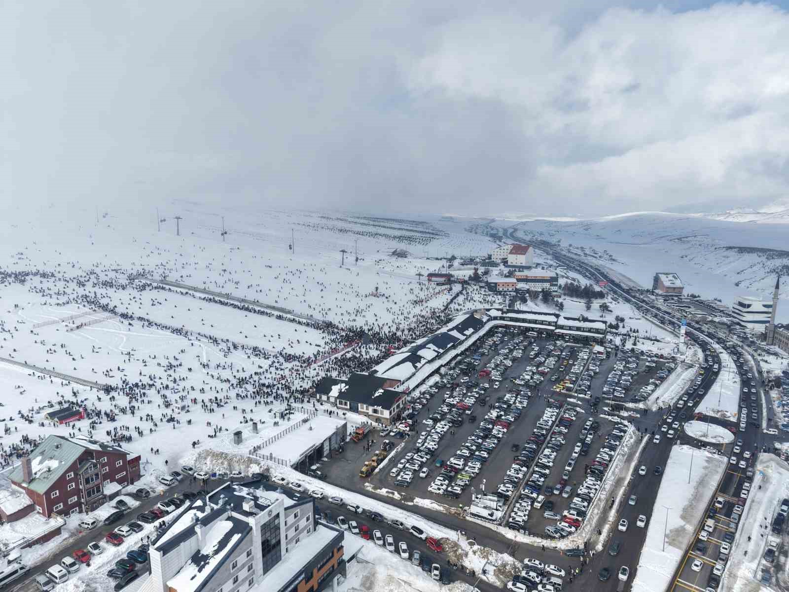 Erciyes her sene rekor kırıyor
