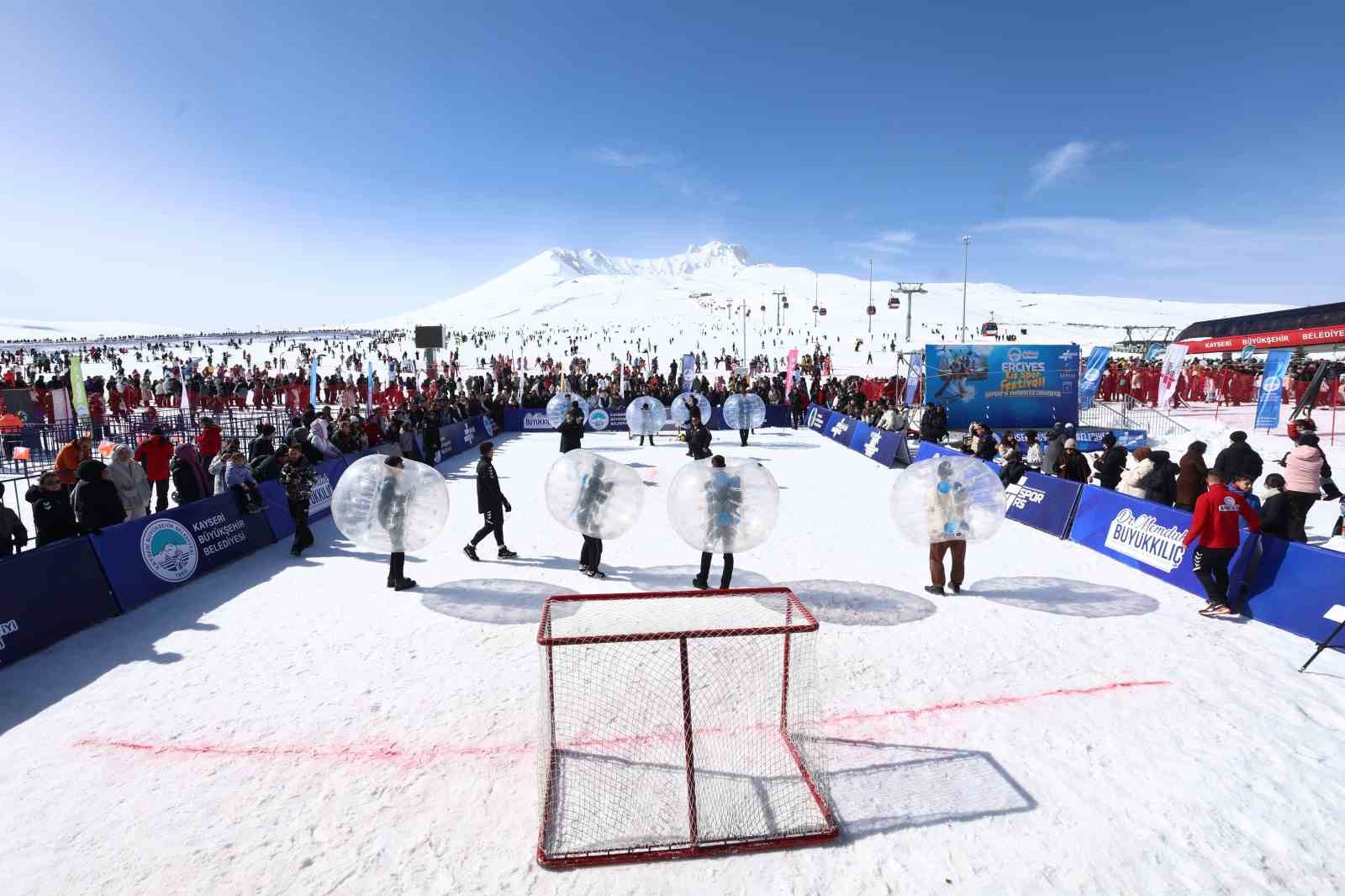 Erciyes Kış Spor Festivali’ne binlerce katılım
Erciyes Kış Spor Festivali’ne binlerce katılım