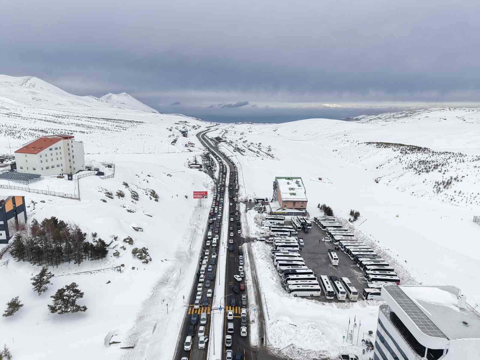 Erciyes’te hafta sonu yoğunluğu
