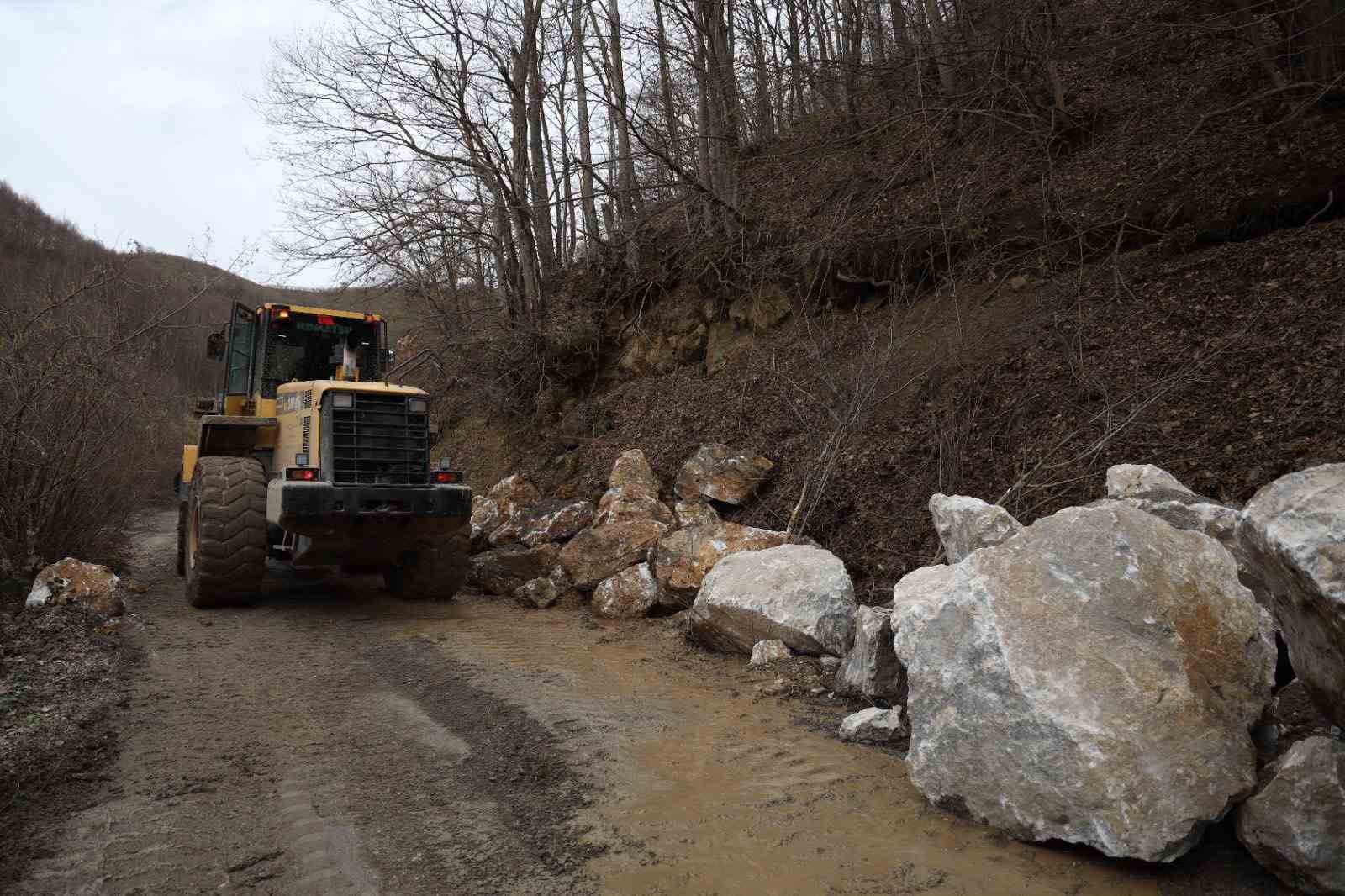 Erdemli Köyü’nde heyelana hızlı müdahale
