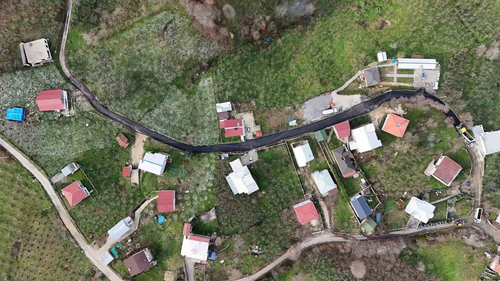 Erenler’de 6 kilometrelik asfalt mesaisi
