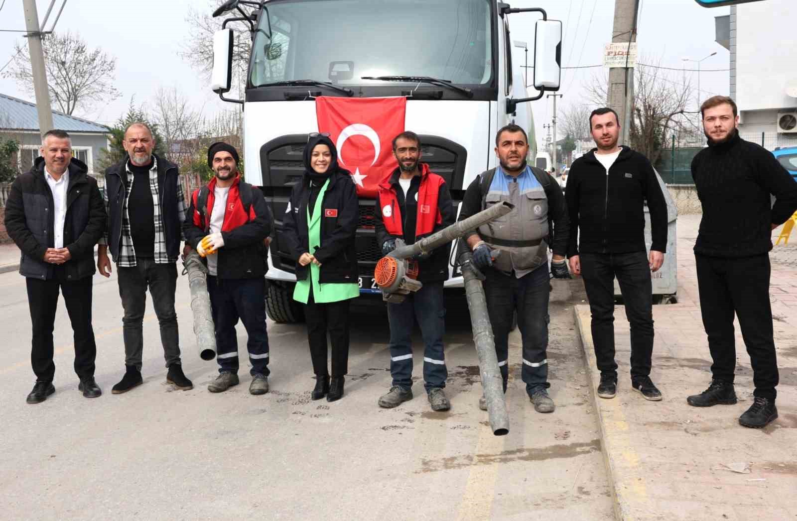 Erenler’de bayram temizliği mesaisi başladı
