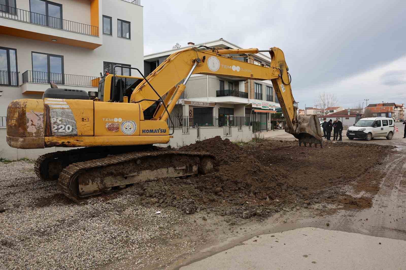 Erenler’de ulaşım çalışmaları devam ediyor
