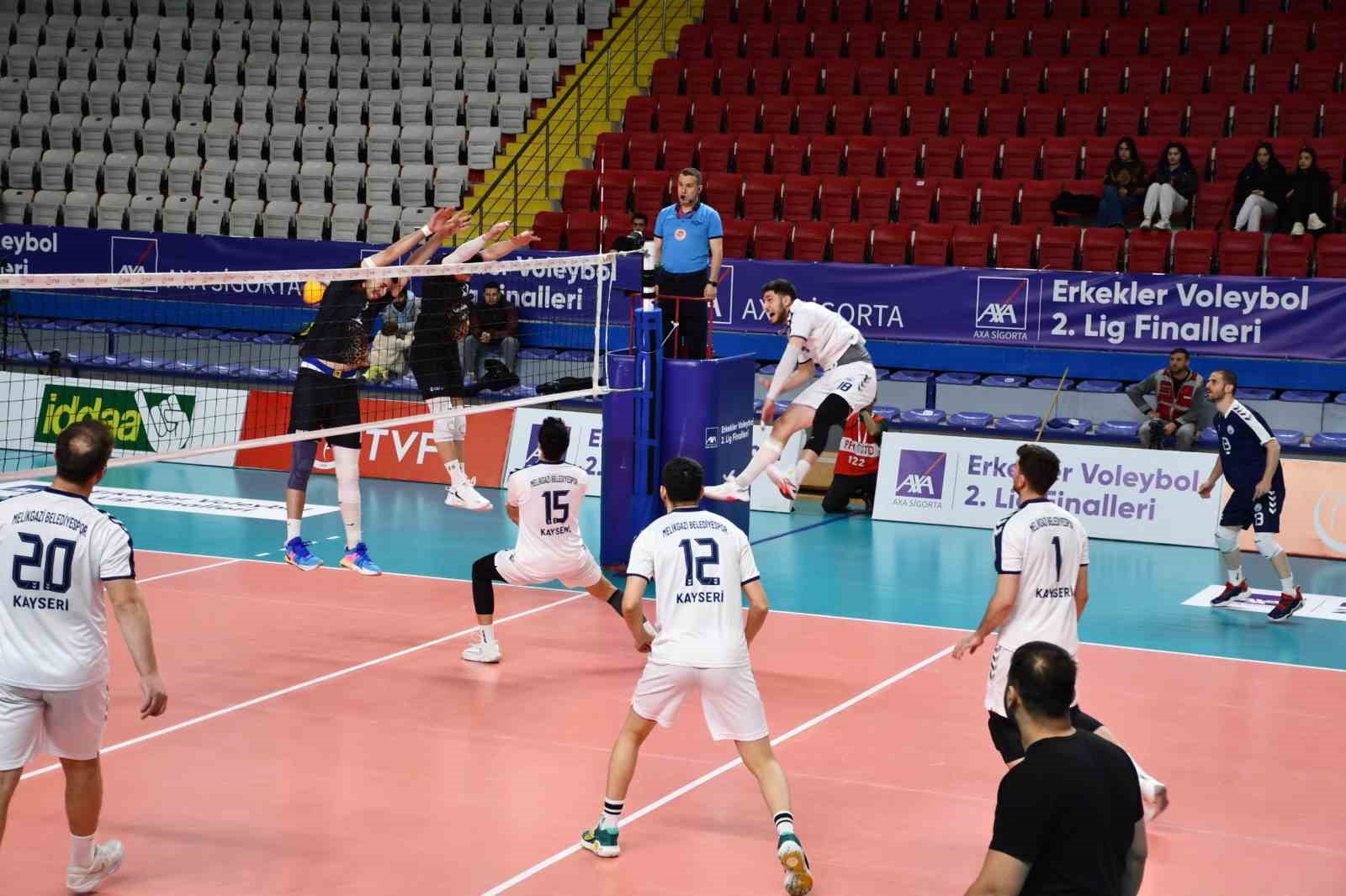 Erkekler 2. Lig Voleybol Final Müsabakaları devam ediyor
