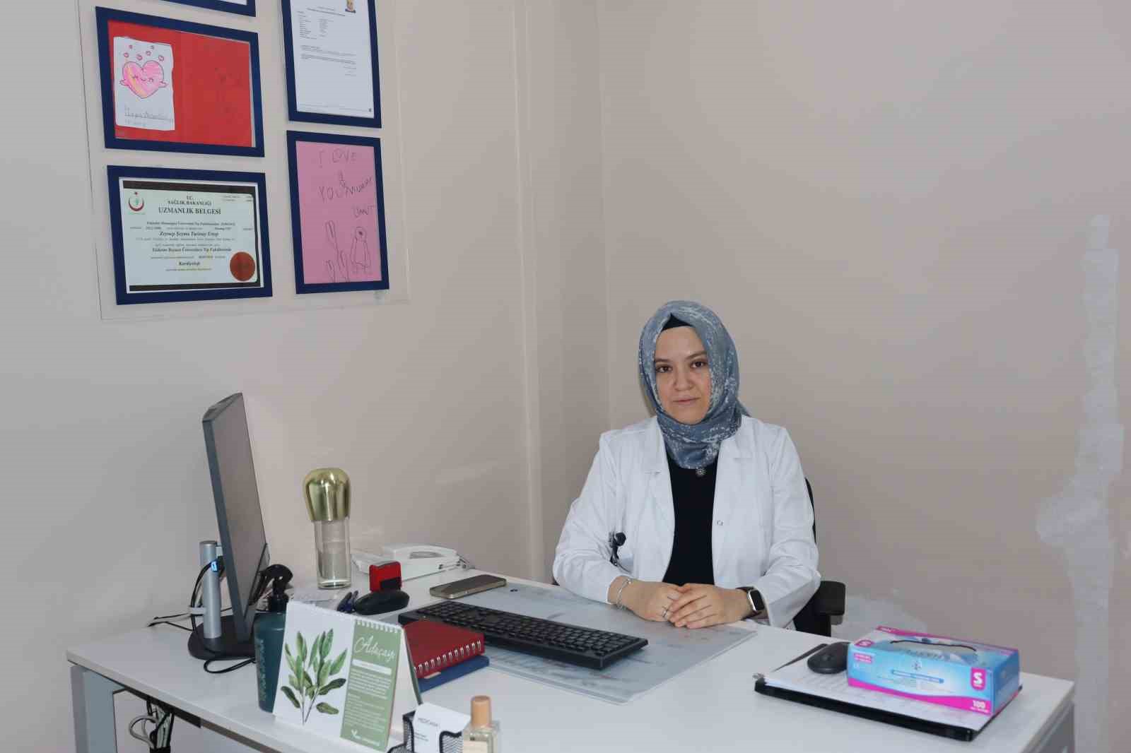 Erken menopoz kalp krizi riskini artırıyor
Erken menopoz kalp krizi riskini artırıyor