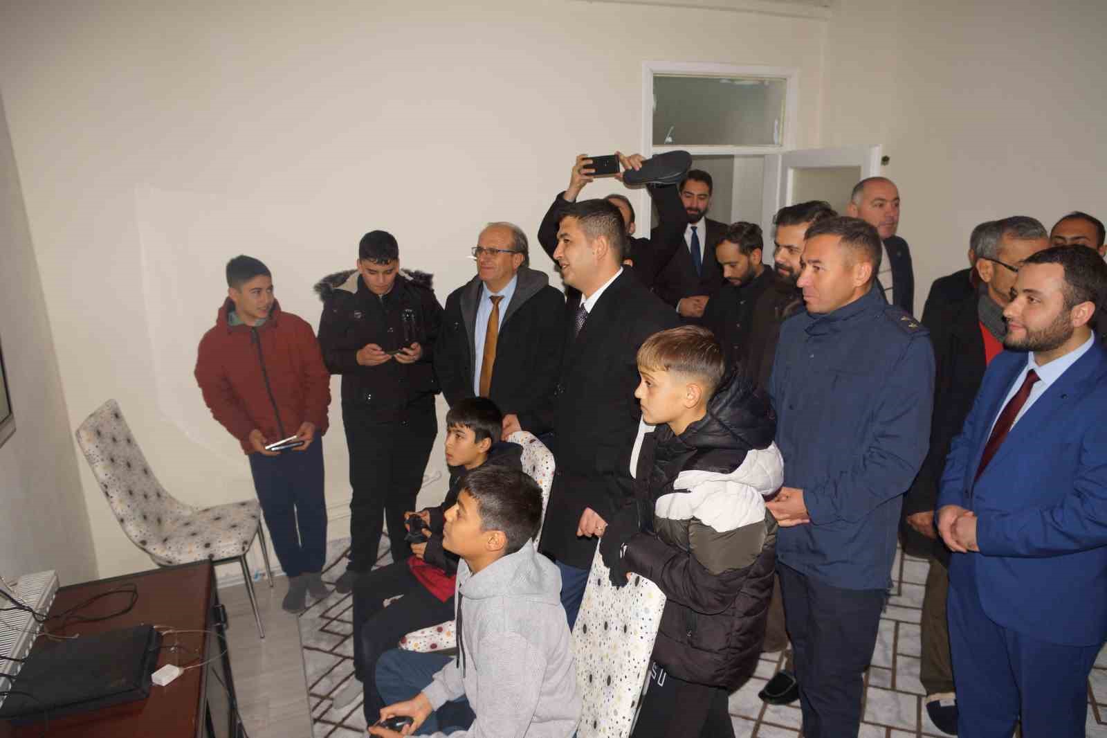 Ermenek’te Tekke Diyanet Gençlik Merkezi dualarla hizmete açıldı
Ermenek’te Tekke Diyanet Gençlik Merkezi dualarla hizmete açıldı