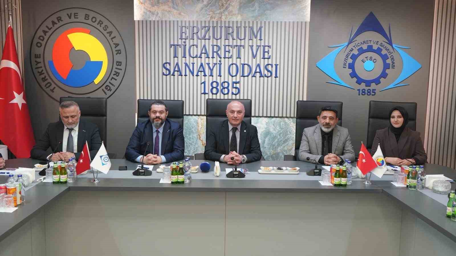ERSİAD heyetinden ETSO’ya ziyaret: Erzurum’un stratejik önemi masaya yatırıldı
ERSİAD heyetinden ETSO’ya ziyaret: Erzurum’un stratejik önemi masaya yatırıldı
