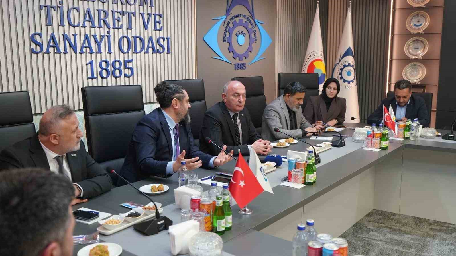 ERSİAD heyetinden ETSO’ya ziyaret: Erzurum’un stratejik önemi masaya yatırıldı
ERSİAD heyetinden ETSO’ya ziyaret: Erzurum’un stratejik önemi masaya yatırıldı