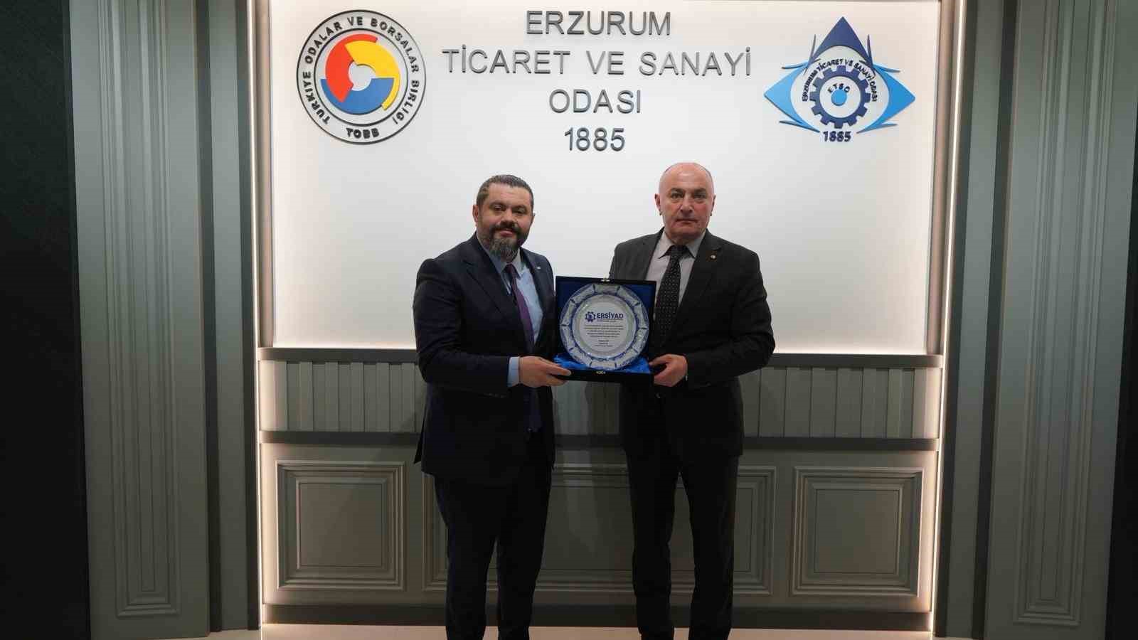 ERSİAD heyetinden ETSO’ya ziyaret: Erzurum’un stratejik önemi masaya yatırıldı
ERSİAD heyetinden ETSO’ya ziyaret: Erzurum’un stratejik önemi masaya yatırıldı