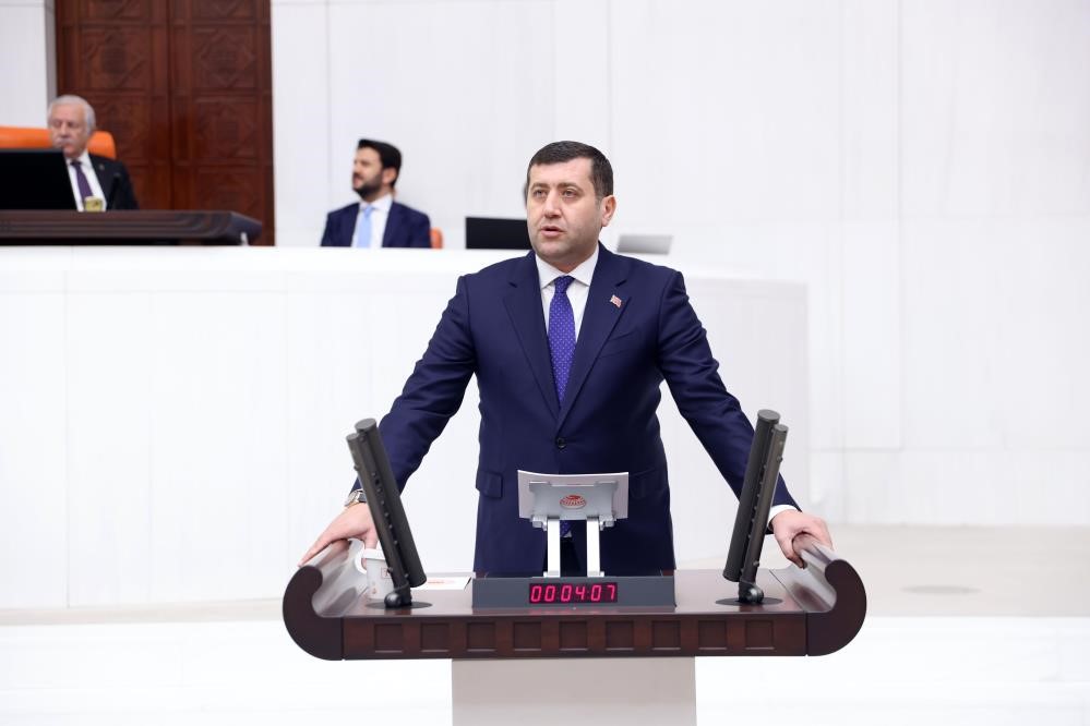 Ersoy’dan il teşkilatına ’disiplin, başarı ve çalışma’ teşekkürü
Ersoy’dan il teşkilatına ’disiplin, başarı ve çalışma’ teşekkürü