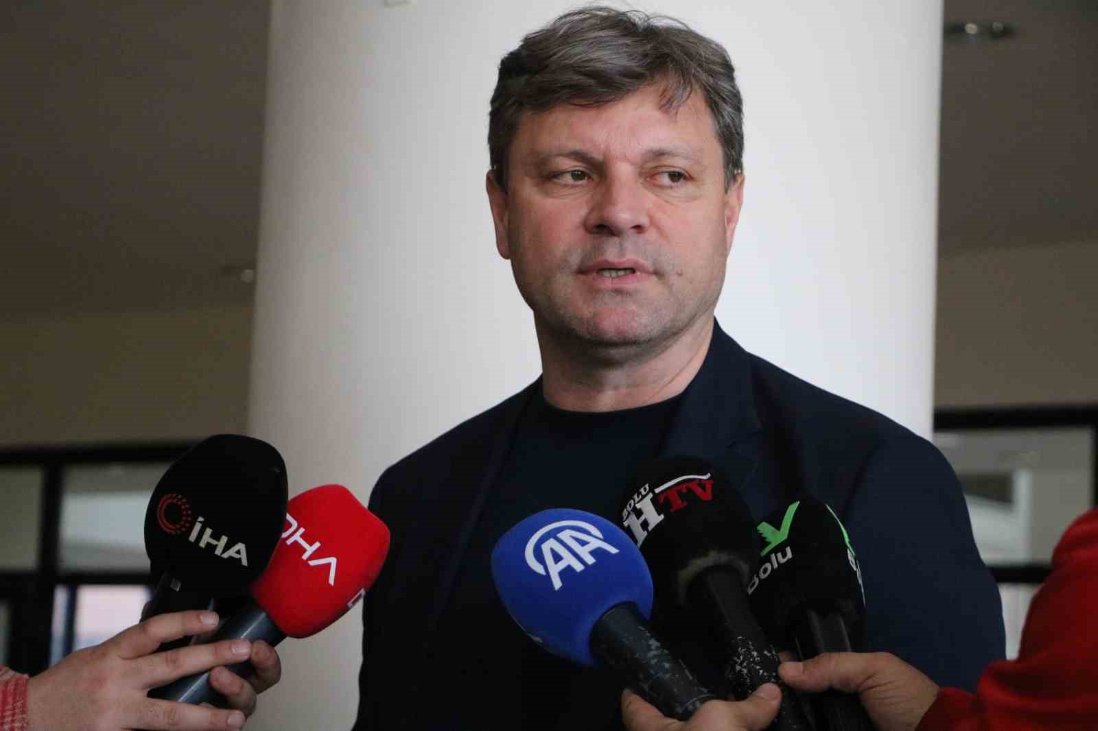 Ertuğrul Sağlam: "Artık iki takımlı şampiyonluk yarışı izlemeyelim"
