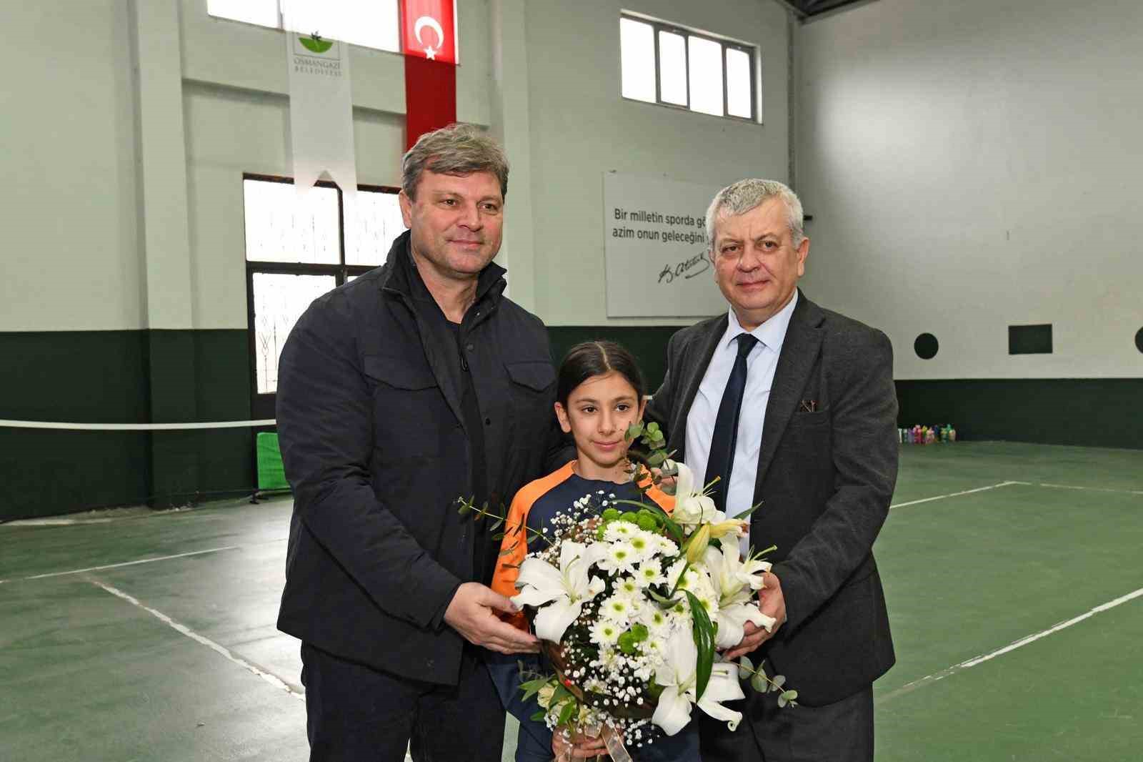 Ertuğrul Sağlam’dan genç sporculara ilham veren ziyaret
