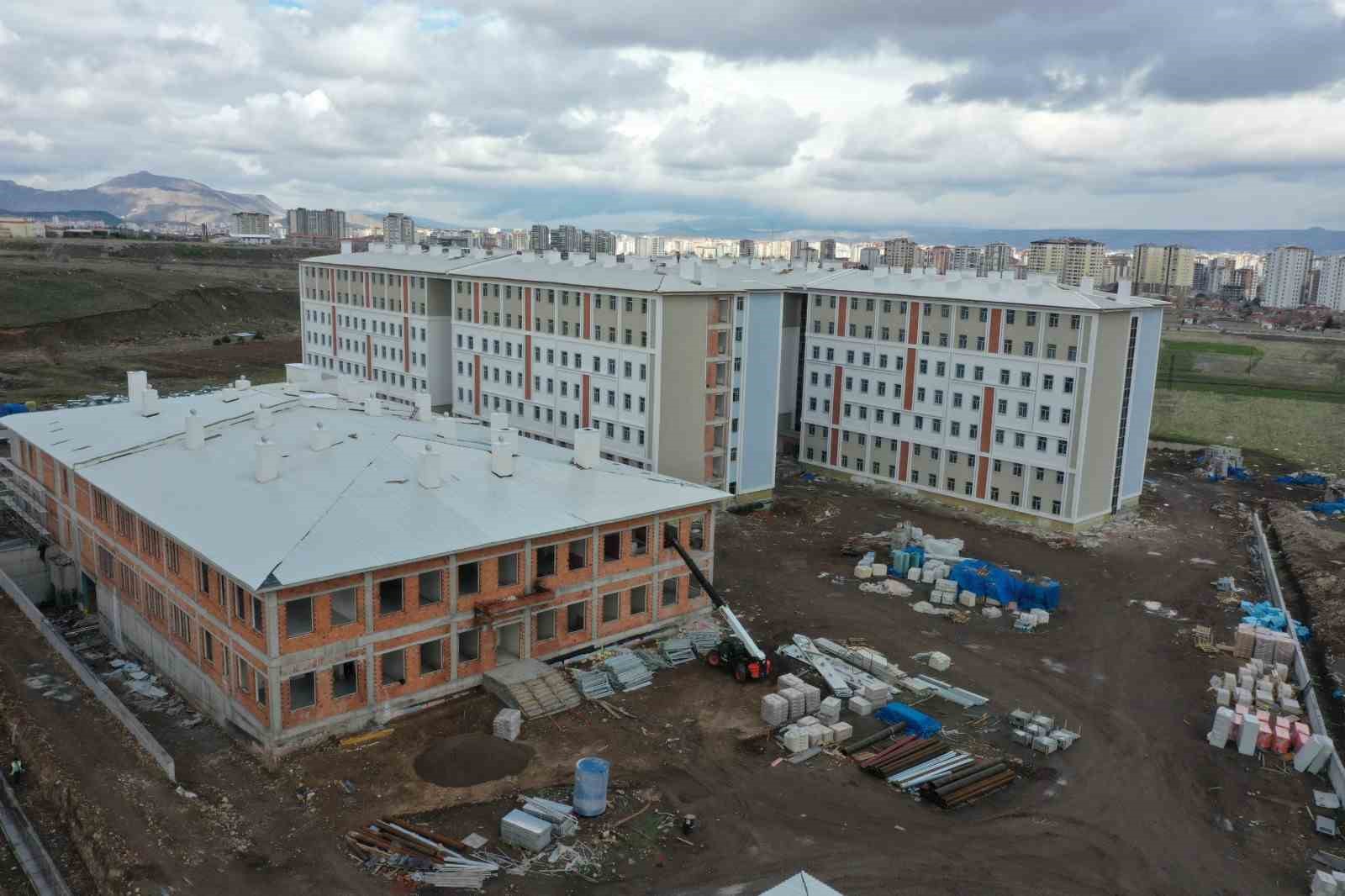 ERÜ kampüsünde yapılan yurtlar son aşamada
