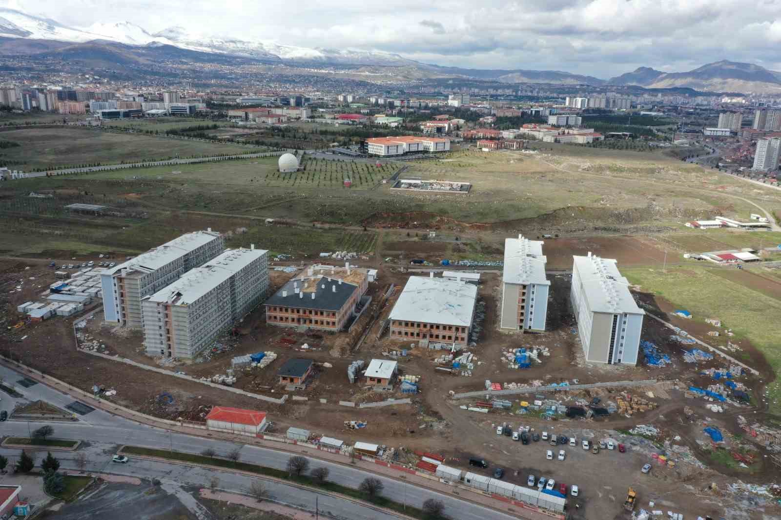 ERÜ kampüsünde yapılan yurtlar son aşamada
